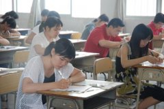 青岛成人高考和自考有什么不同？
